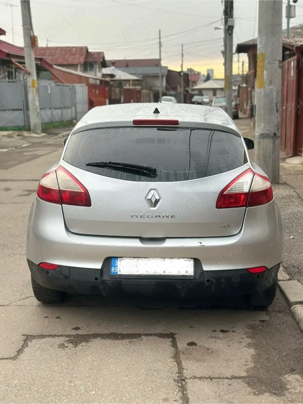 RENAULT Megane
