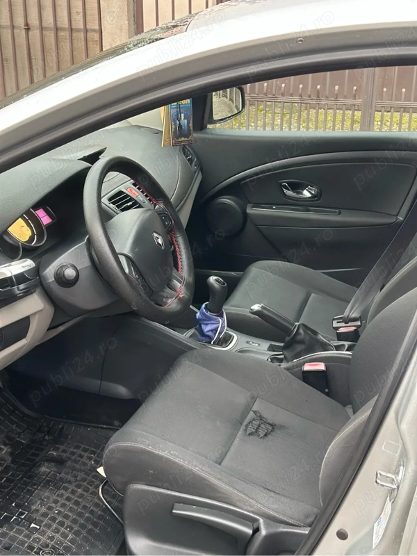 RENAULT Megane 2010 — imagine 3