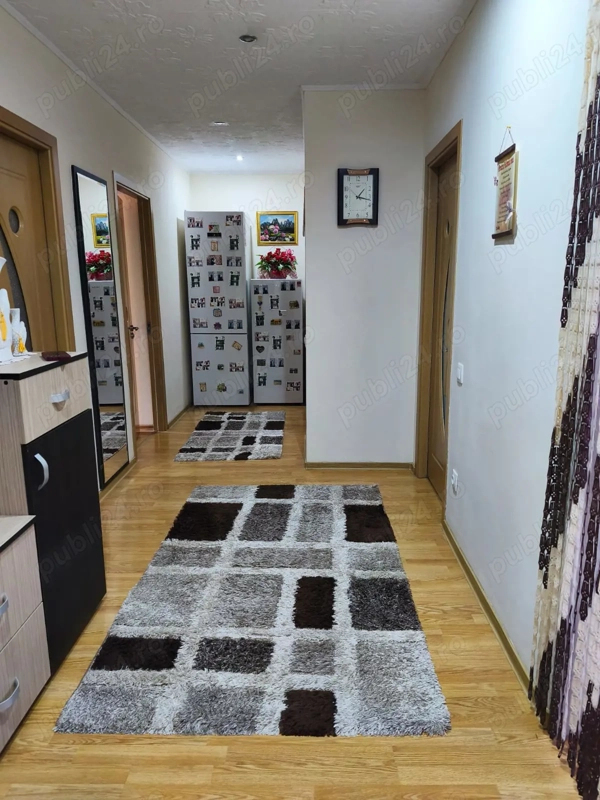 Vând apartament cu 3 camere, Petrila, Republicii 57 9. etaj 2,sc.1 — fotografia 3