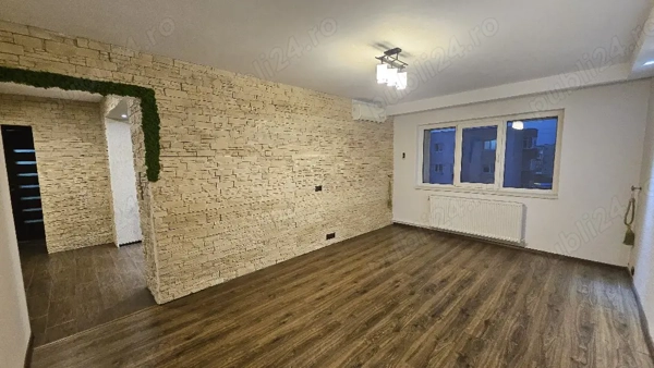 Vand ap 2 camere decomandat COMPLET RENOVAT