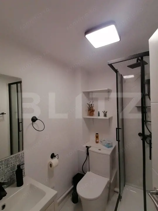 Garsoniera moderna tip studio, 25 mp, Semicentral, cu loc de parcare — fotografia 3