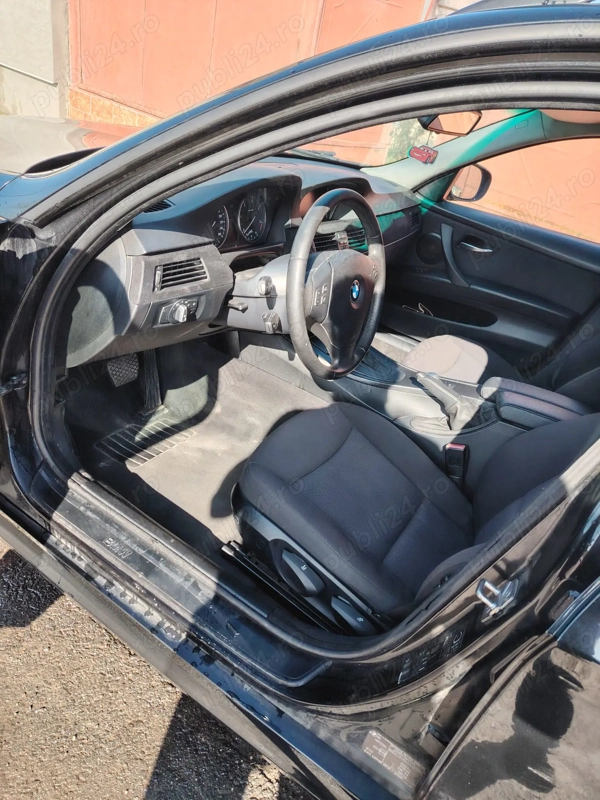 BMW 3 Series 2010 — imagine 5