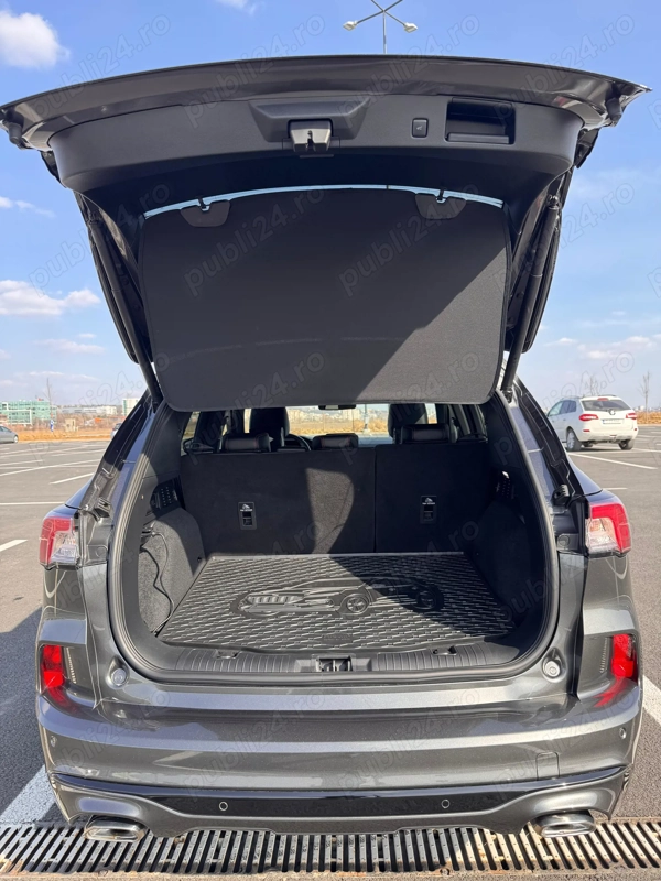 FORD Kuga 2022 — imagine 5