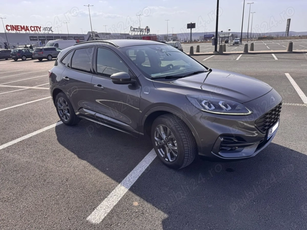 FORD Kuga 2022 — imagine 2