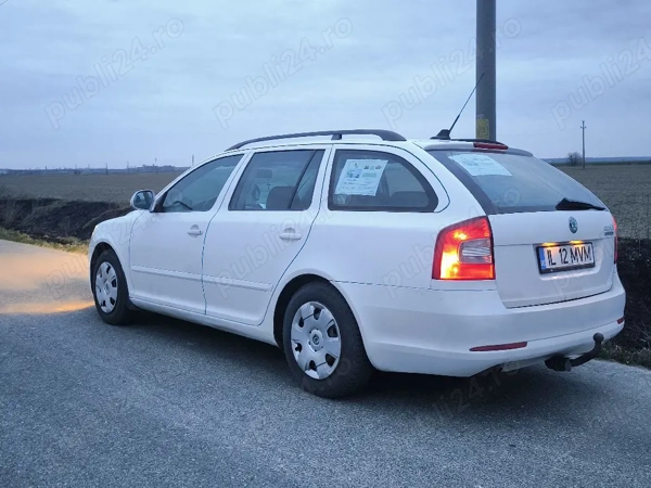 SKODA Octavia 2010 — imagine 3