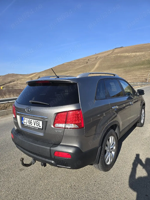 KIA Sorento 2010 — imagine 5