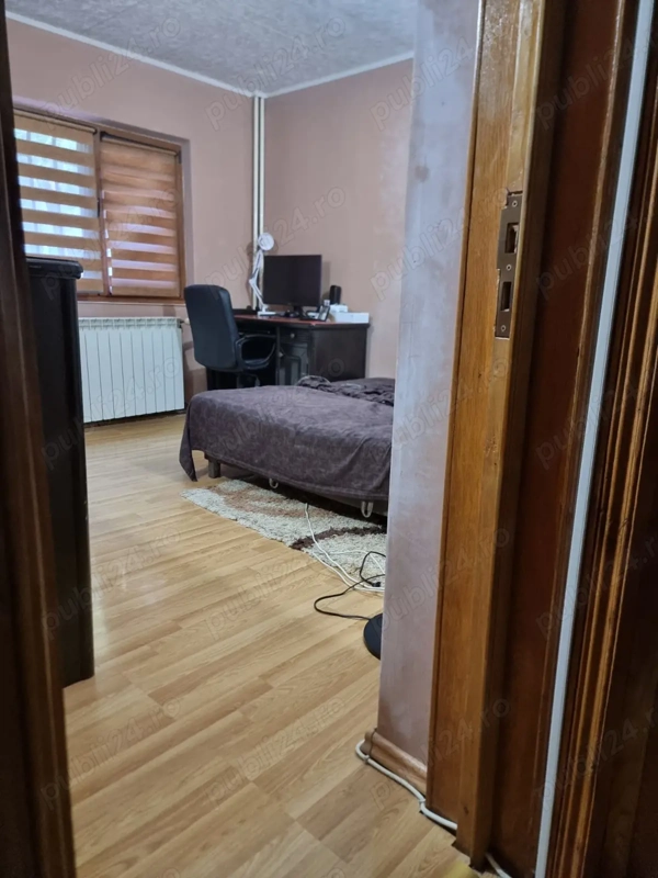 Apartament 4 camere proprietar — fotografia 3