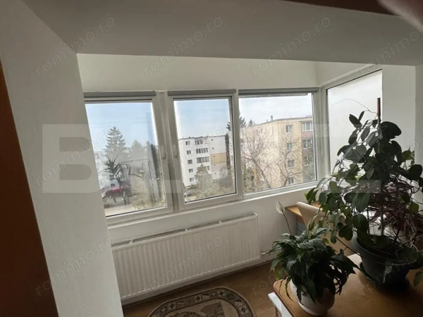Apartament 3 camere, 49 mp, zona Dâmbu Pietros — fotografia 3
