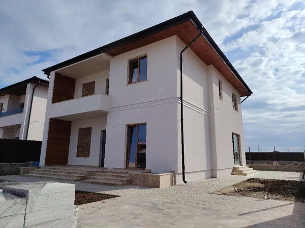 Vila Dobroiesti 5camere, 3 bai, asfalt, Complex Rezidențial