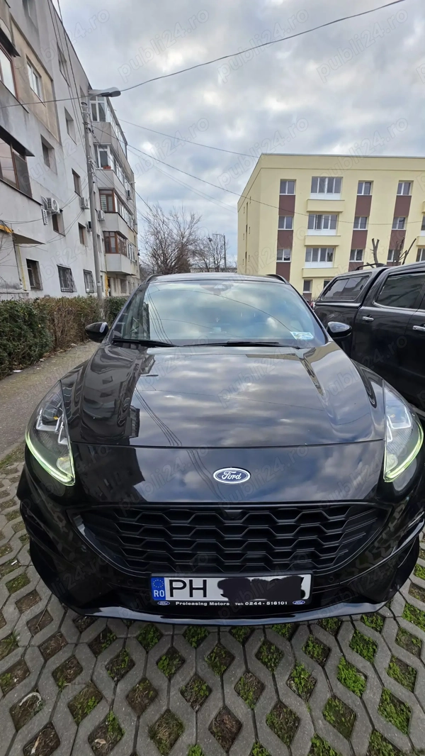 FORD Kuga 2022 — imagine 4