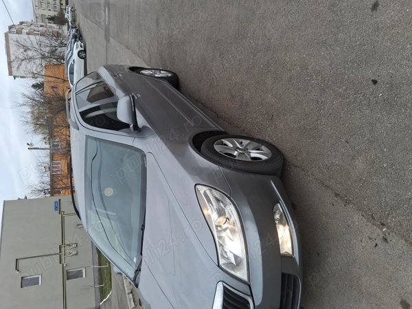 SKODA Octavia 2012 — imagine 5