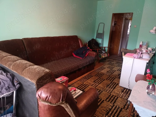 Vând apartament cu 3 camere,decomandat — fotografia 1