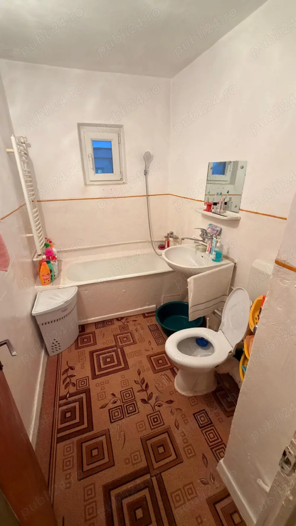 Vând apartament 2 camere bd. CFR — fotografia 3