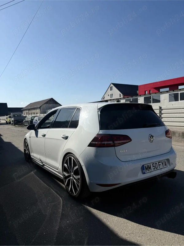 VOLKSWAGEN Golf 2014 — imagine 4