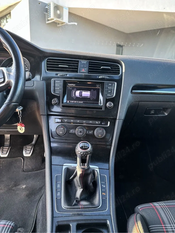 VOLKSWAGEN Golf 2014 — imagine 8