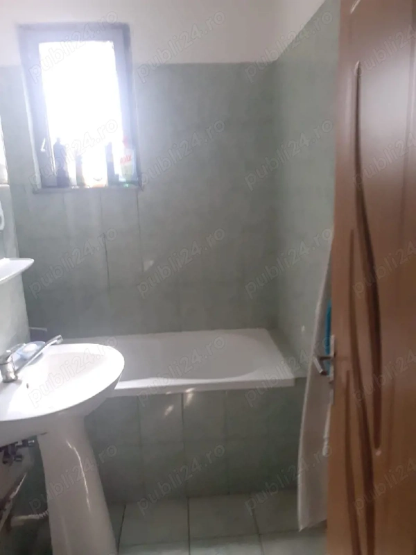 Dau spre Vânzare Apartament Orșova 4 Camre — fotografia 2