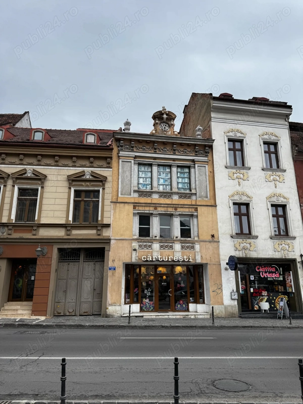 Vand apartament in Piata Sfatului — fotografia 1
