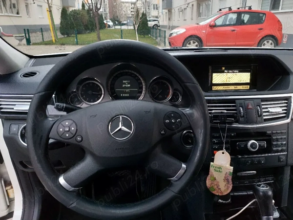 MERCEDES-BENZ E-Class 2011 — imagine 9