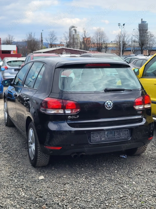 VOLKSWAGEN Golf 2010 — imagine 4
