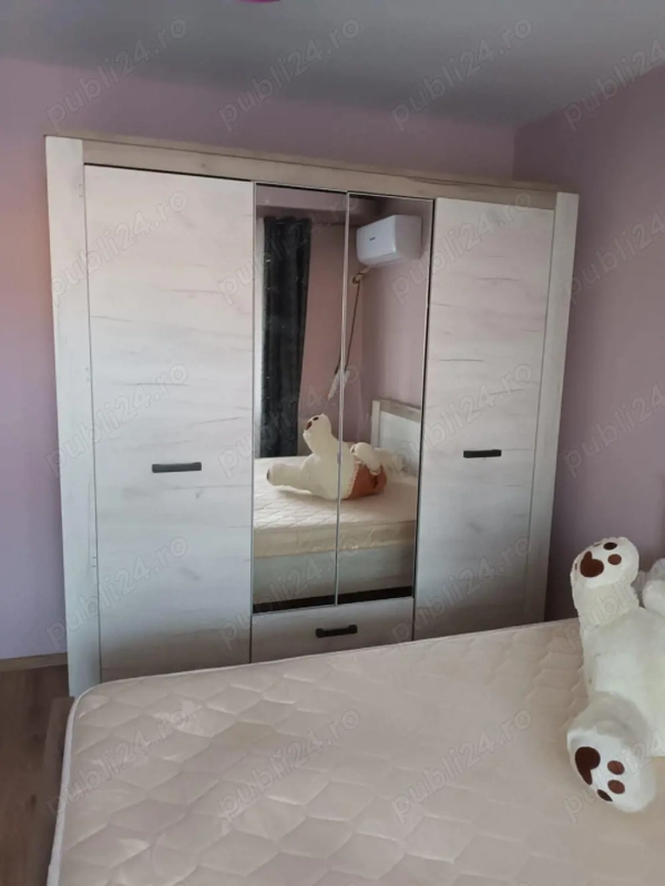 Vând Apartament, Rovinari — fotografia 1