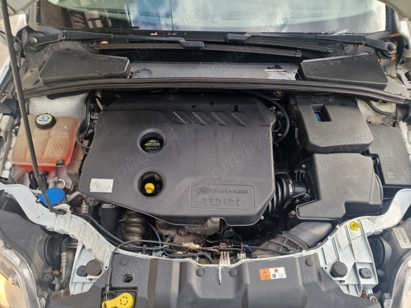 FORD Focus 2013 — imagine 5