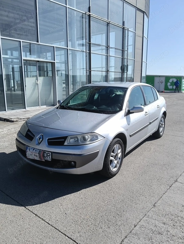 RENAULT Megane