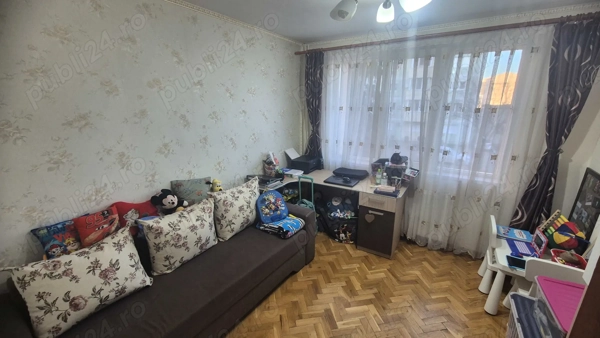 Apartament cu 3 camere Etaj 1 Central Sânmartin 110.900 negociabil — fotografia 3