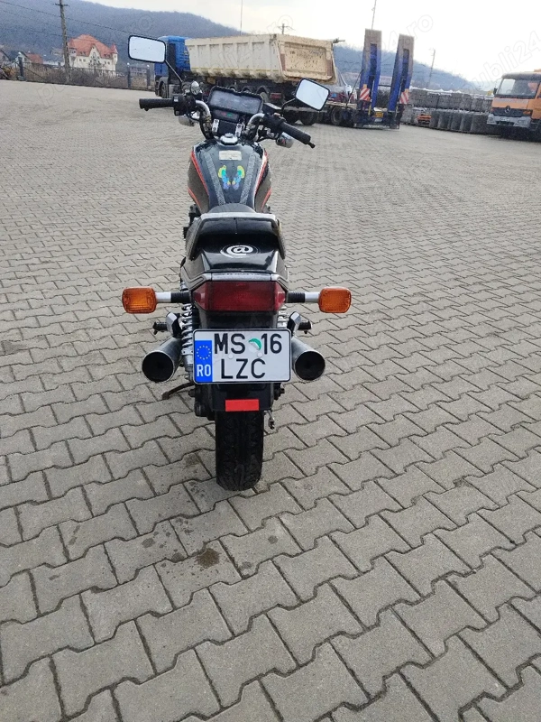 Foto 3