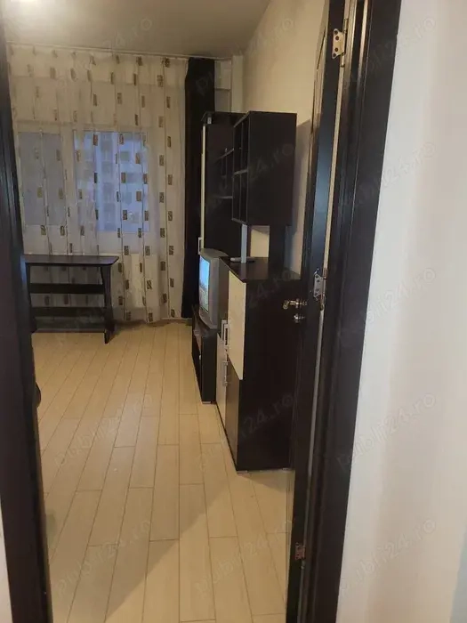 Inchiriez Apartament 2 camere Militari Residence ,Str Rezervelor — fotografia 1