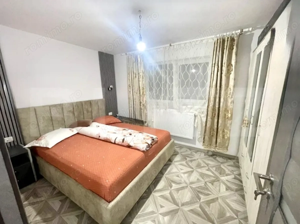 Apartament 2 camere,parter,balcon,zona Mercur — fotografia 3