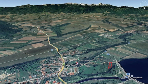 Vand Schimb Teren INTRAVILAN lângă Baraj la ieșire din Hateg la intrare în Săntamaria Orlea