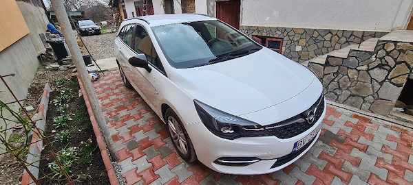 OPEL Astra 2021 — imagine 3