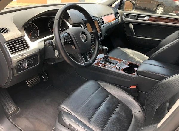 VOLKSWAGEN Touareg 2014 — imagine 3
