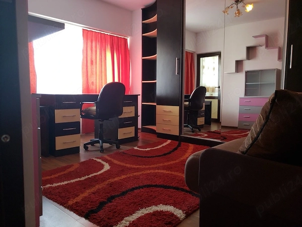 P.F. vand ap 1 cam. ultracentral, 38 mp utili,complet mobilat si utilat — fotografia 1