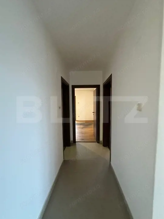 OPORTUNITATE: Apartament, 3 camere, 2 bai, 3 terase, zonă semicentrală — fotografia 2
