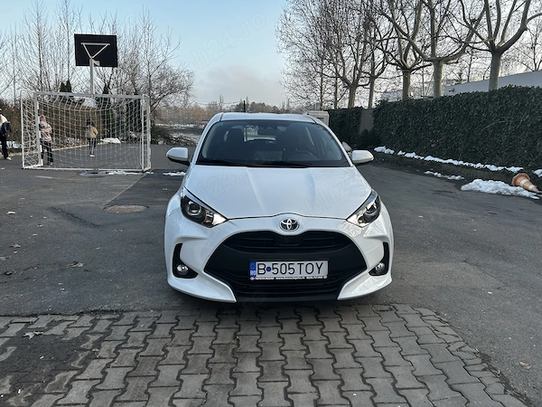 TOYOTA Yaris 2022 — imagine 2