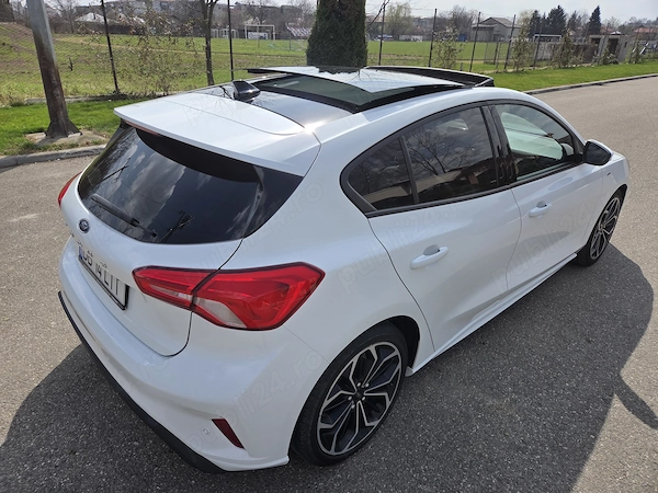 FORD Focus 2019 — imagine 5