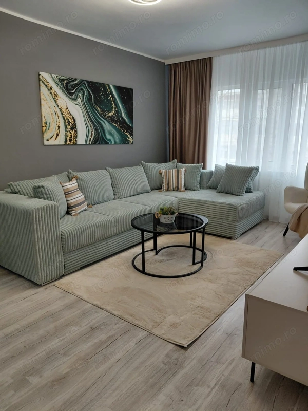Vanzare - apartament cu 3 camere, Micro 16, renovat, mobilat nou — fotografia 3