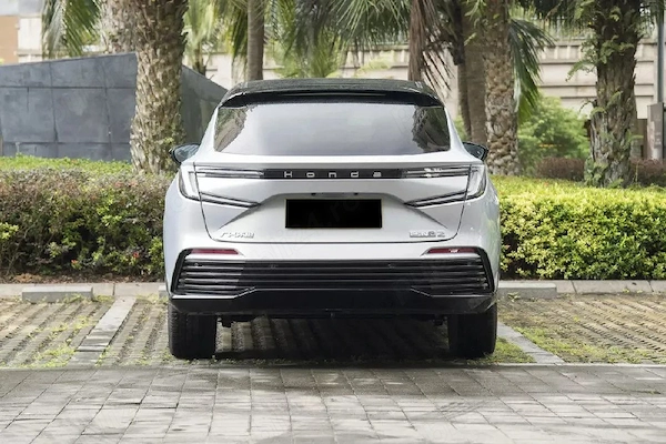 HONDA HR-V 2025 — imagine 3