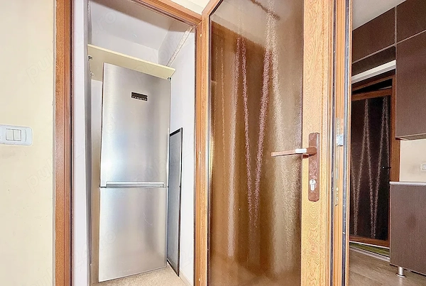 inchiriez pe termen lung apartament in Arad ,zona Podgoria — fotografia 1