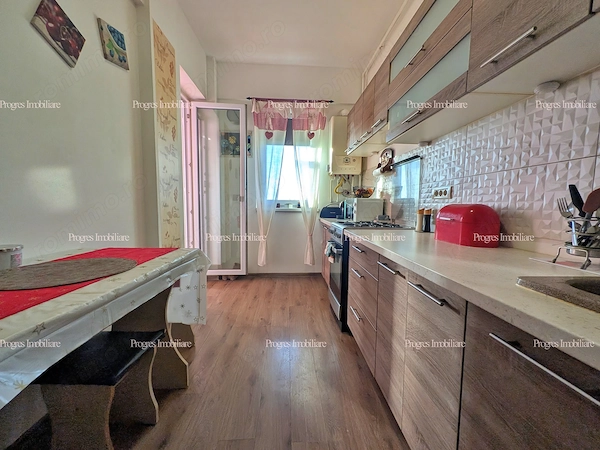 Apartament 2 camere-Bloc nou-Decomandat-Mobilat-54 mp+terasa 20 mp-1 loc parcare inclus-85.000 euro