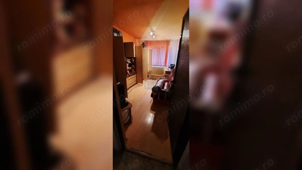 Vanzare apartament cu 3 camere decomandat, zona Big, Manastur — fotografia 3