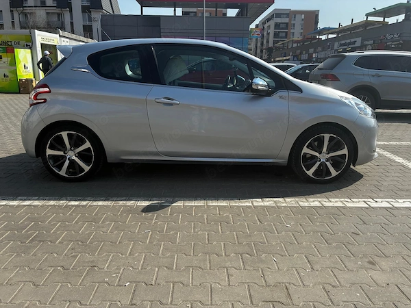 PEUGEOT 208 2014 — imagine 5