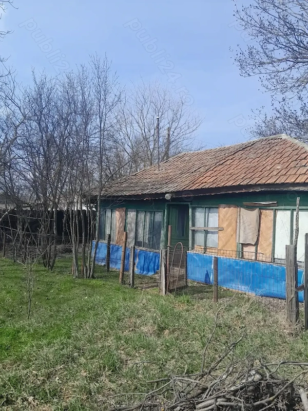 Casă de vânzare cu teren suprafață 5000 m