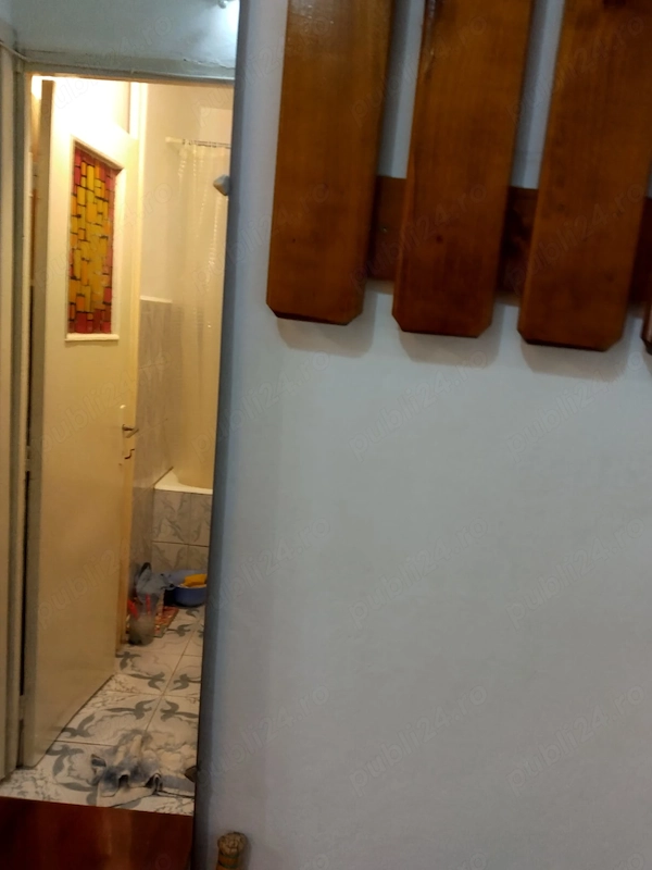 Ofer spre închiriere garsoniera în capăt la 1, Botoșani ,27 mp,etaj 1 — fotografia 2