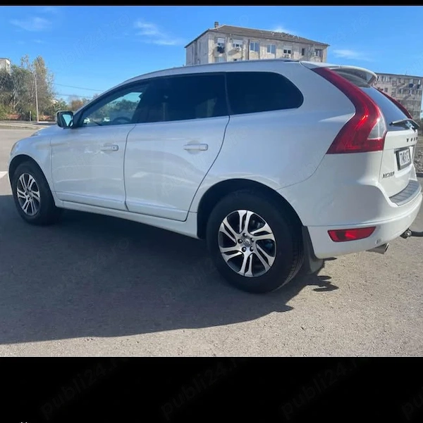 VOLVO XC60 2010