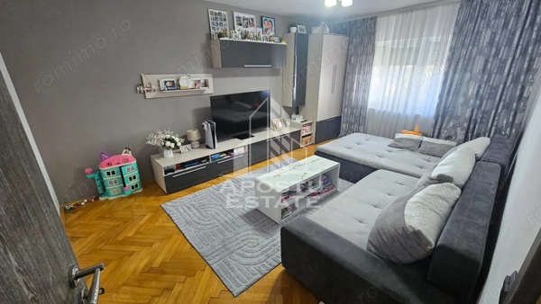 Apartament cu 3 camere, de vanzare, zona Lipovei, Timisoara — fotografia 2