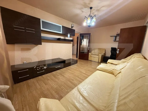 Apartamnet 2 camere, 60 mp, zona Micro 6 — fotografia 1