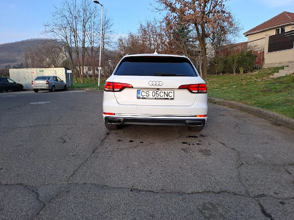 AUDI A4 2019 — imagine 7