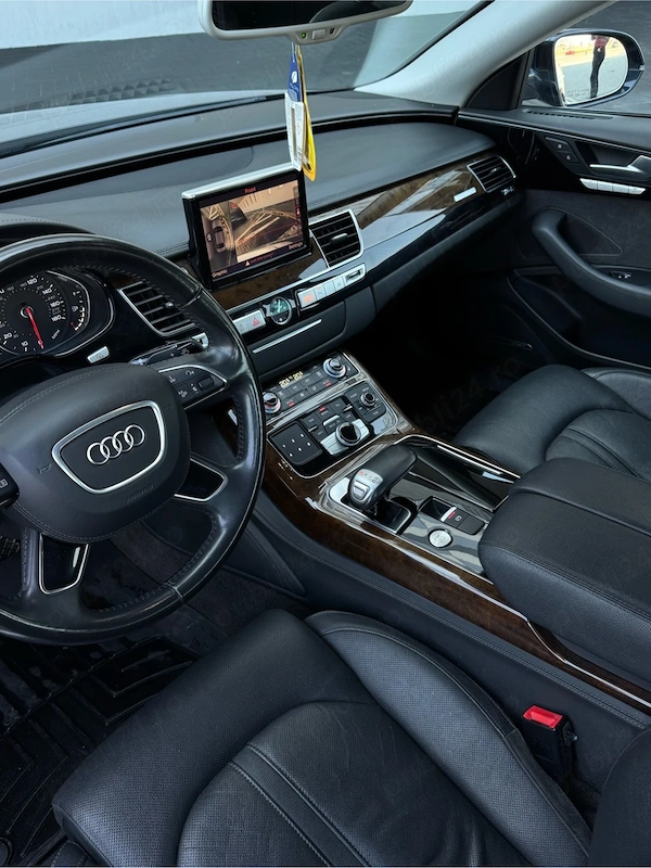 Vand Audi A 8 Long 2016 333 CP
